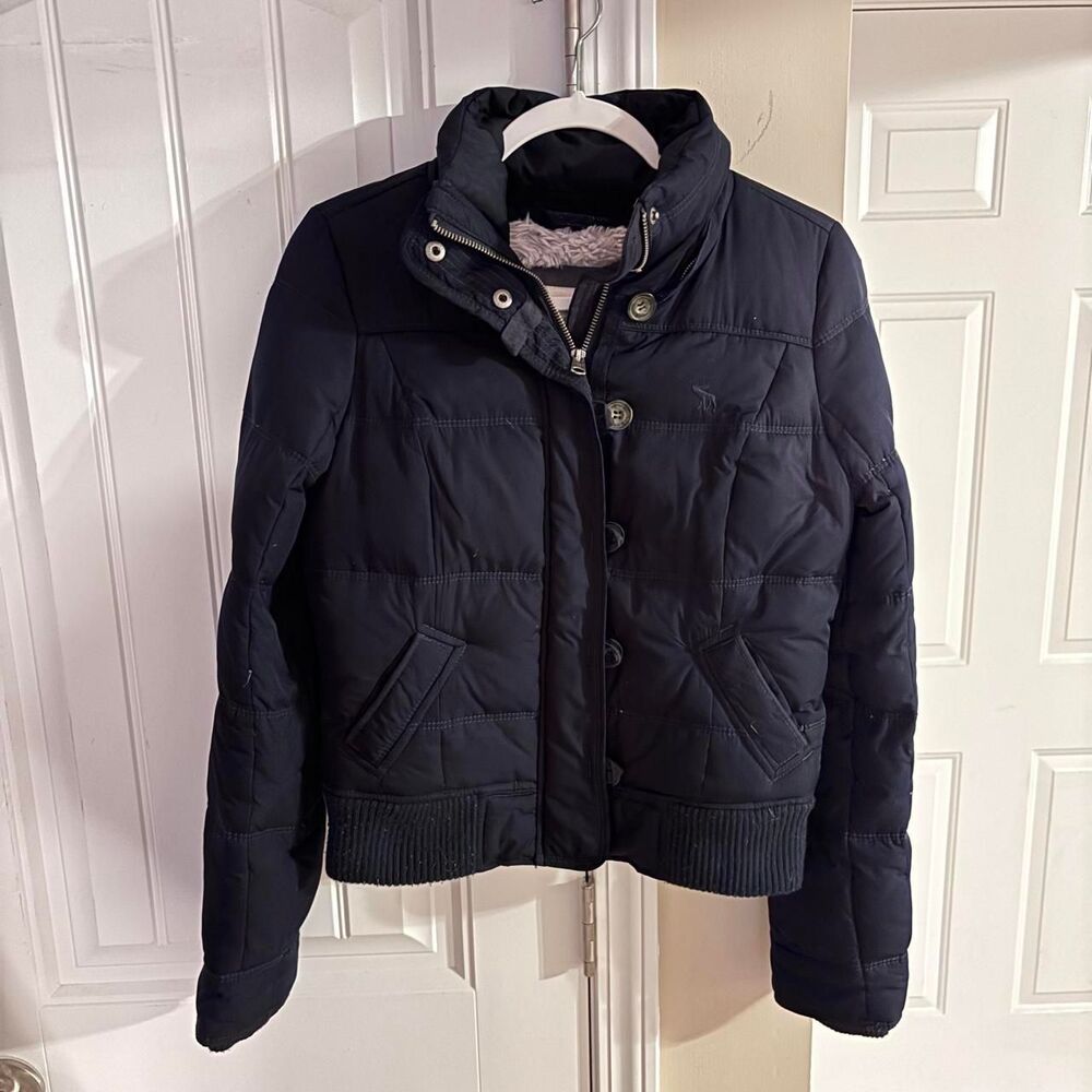 Vtg 00s Y2K Abercrombie & Fitch navy blue puffer jacket with fur lining, size S